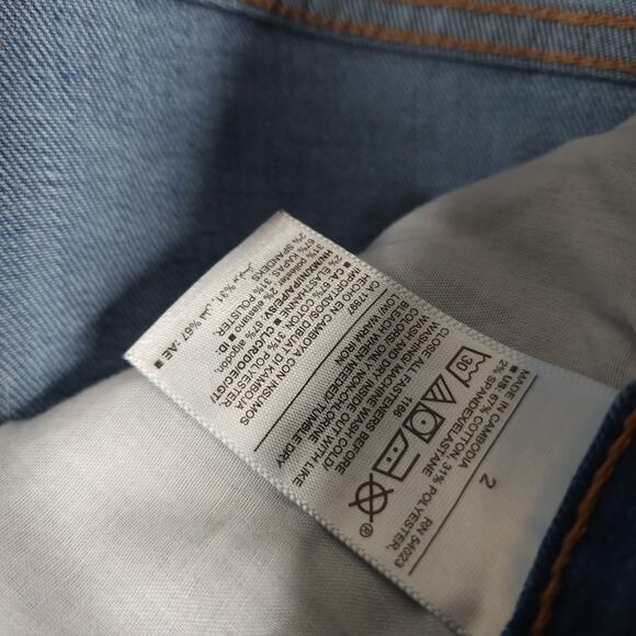 Old Navy Mid-Rise Kicker Boot-Cut Jeans for Women Size 2 - Picture 8 of 10